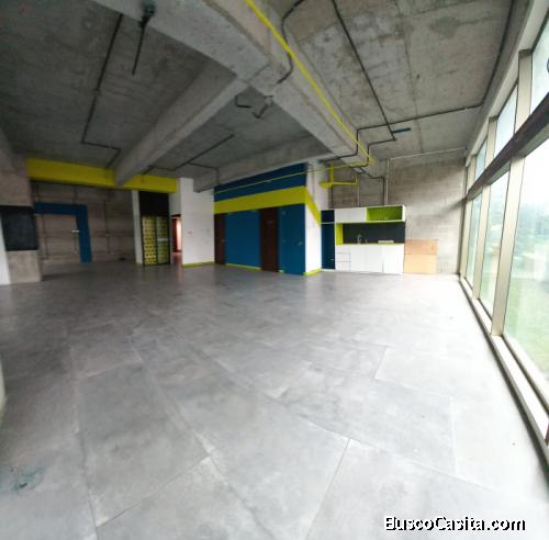 Oficina En Alquiler De 154mts2 En  Zona 10           ; Idi: 131309