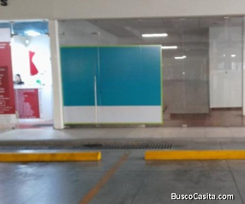 Local En Renta En Centro Comercial Zona 9 Guatemala; Idi: 111972