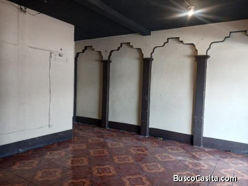 Local Comercial En Alquiler Sobre Bulevar San Cristóbal; Idi: 141247