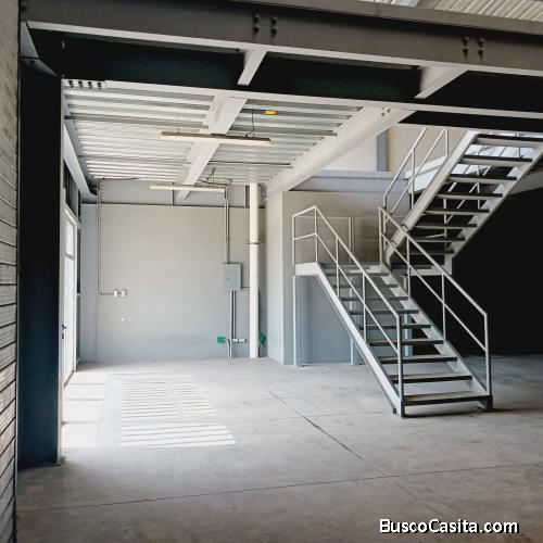 En renta ofibodega en complejo California Escuintla