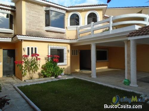 Casa En Renta En Sector B-1 San Cristobal ; Idi: 1161