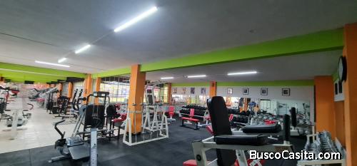 Local comercial de 415 M2 en RentaVenta zona 18