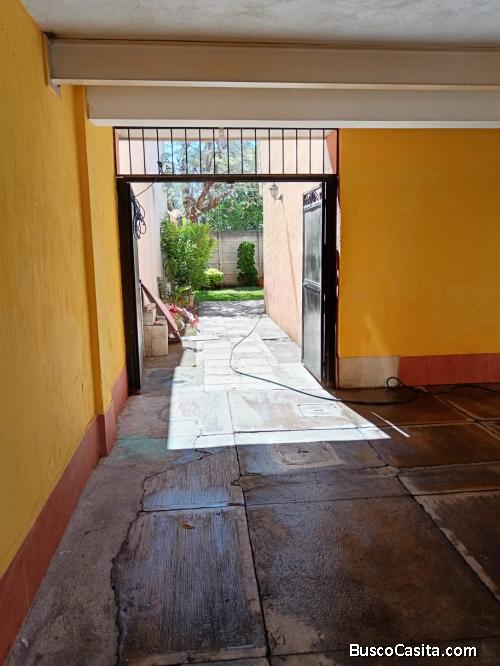 En Venta Casa en Villa Nueva dentro de Condominio Res