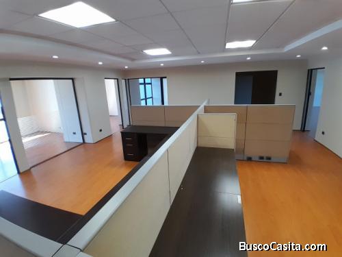 Rento oficina super grande en zona 9