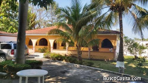 Casa Vacacional En Venta En Rotondas De Torremolinos; Idi: 139739