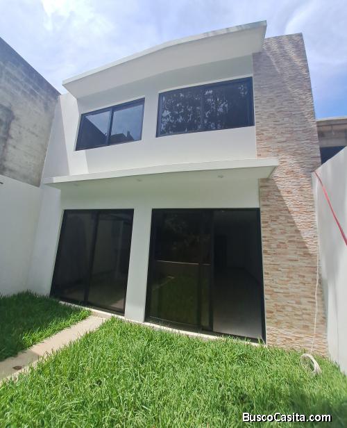 Casa En Venta  En Colonia Los Angeles Mixco Guatemala; Idi: 136838