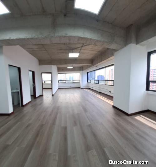 Oficina En Renta En Centro Empresarial Zona 10; Idi: 59827