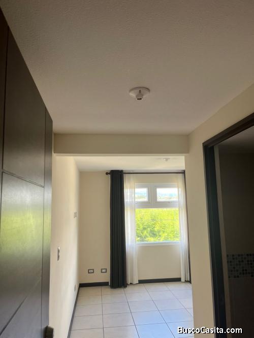 RENTO APARTAMENTO ZONA 4 DE MIXCO