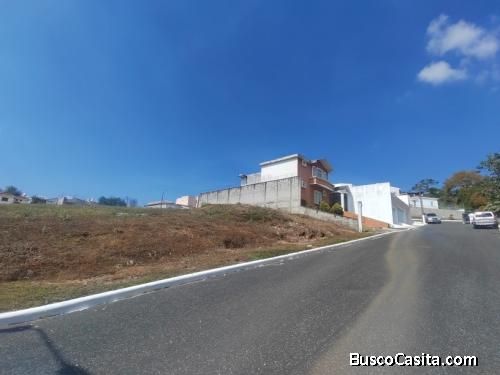 Terreno en Venta en Carretera Santa Elena Barillas