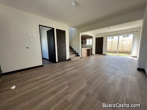 Condado Almería Se Renta Casa De 3 Habitaciones ; Idi: 141825