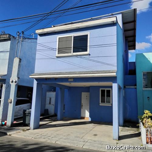 Casa En Venta En Villas San Angel Zona 2 Con 3 Niveles; Idi: 136910