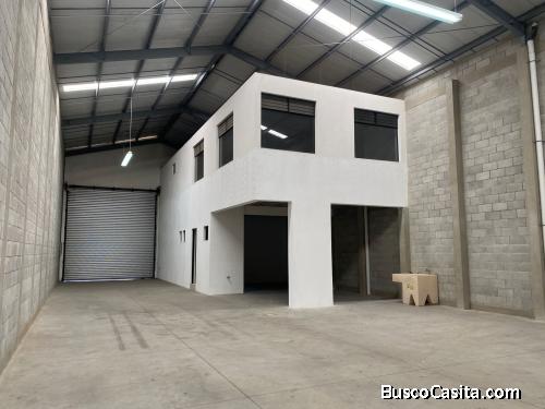 RENTO OFIBODEGA VILLA NUEVA ZONA 4 POR LA VAS