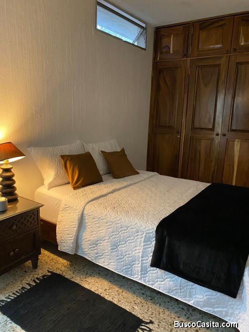 Renta De Habitación Tipo Efficiency Zona 16 La Montaña; Idi: 141850