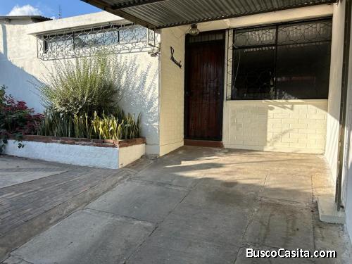 Casa En Alquiler En Colonia Molino De Las Flores Mixco; Idi: 141603