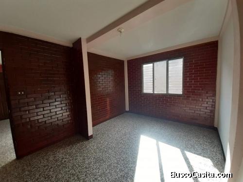 Edificio En Venta Con 4 Apartamentos Calzada San Juan; Idi: 118741