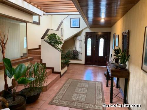 Vendo Casa En Exclusivo Sector De San Cristóbal ; Idi: 117672