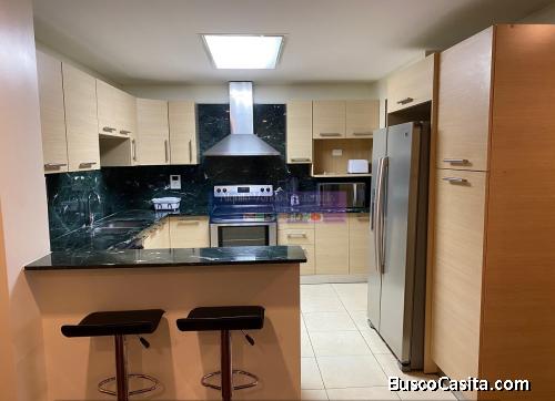 Apartamento Amoblado en Alquiler Zona 10, 2 Habitaciones, 137 m2, US$1,500