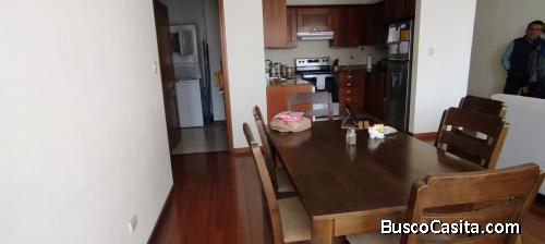 vendo apartamento de 2 dormitorios en zona 10