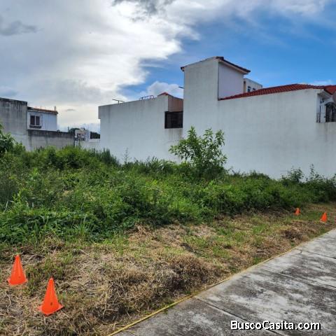 Terreno En Venta Zona 16 Colonia Hacienda Real 8 X 25; Idi: 138121