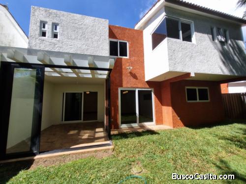 En VENTA casa en Valles de Napa, km. 16.5 CAES