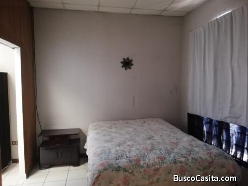Renta de habitación amueblada en zona 9
