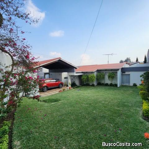 Casa En Venta De Un Nivel Y Amplio Jardín San Cristóbal; Idi: 141998