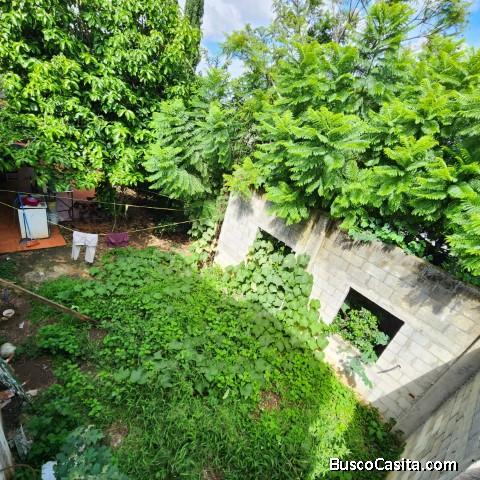 Terreno Con Locales Y Apto. En Venta En San Cristóbal; Idi: 138068