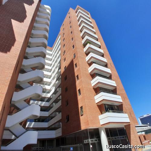 Apartamento En Primer Nivel Venta Zona 10 ; Idi: 135850