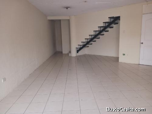 Local En Renta San Cristóbal Amplio Parqueo Y Seguridad; Idi: 133050