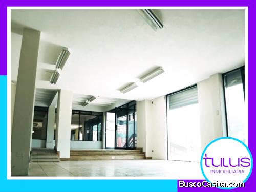 EDIFICIO Y BODEGA EN VENTA PARA IGLESIA