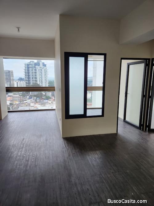 Oficina en renta en Edificio de zona 10