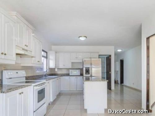 CASA CON APARTAMENTO INDEPENDIENTE EN COLINAS DE ANDALUCIA KM. 17 CAES