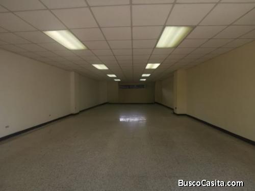 Renta de local en zona 10 (1er nivel)