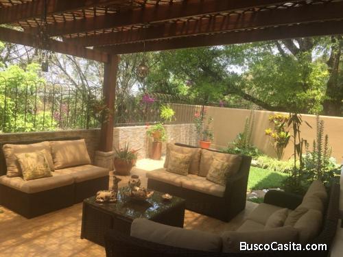 Renta de Casa en renta zona 15 Vista Hermosa II