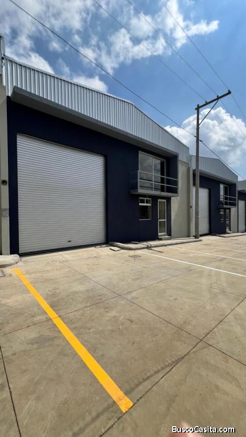 Citymax-Advance Ofrece ofibodega de 1043.24M2 en alquiler dentro de complejo industrial CAES