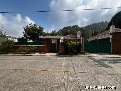 RENTO HERMOSA CASA EN ZONA 16 CONDOMINIO LAS CUMBRES