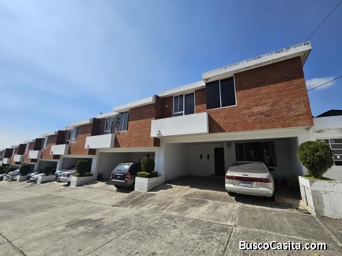 ¡CityMax Advance vende casa de 2 niveles en condominio residencial sector A10 San Cristóbal! 
