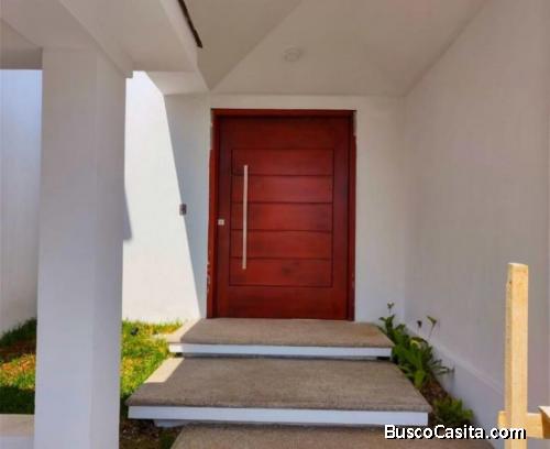 CASA EN VENTA EN LA FONTANA CAES 