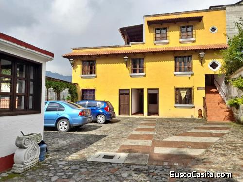 En renta, apartamento de 1 habitación en condominio, en santa Lucía milpas altas