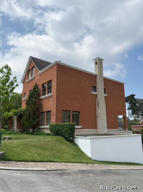 Residencia de lujo en Carretera a El Salvador