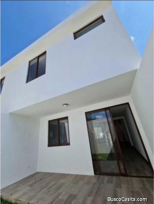 Venta casa nueva zona 16