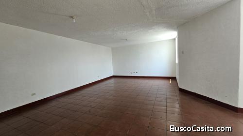 RENTO CASA PARA OFICINAS EN ZONA 1 DE MIXCO