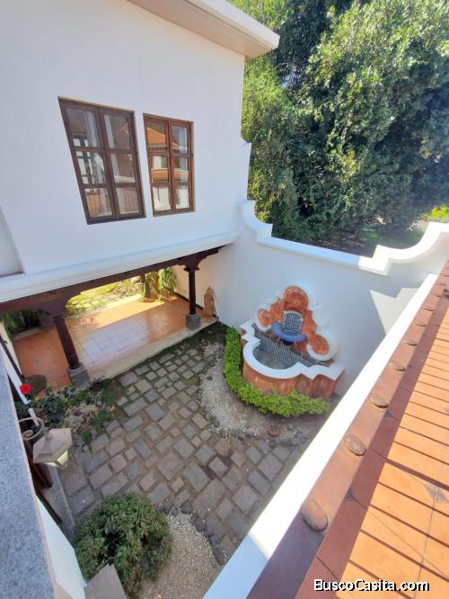 VENTA DE CASA EN HACIENDA EL COMENDADOR, ANTIGUA