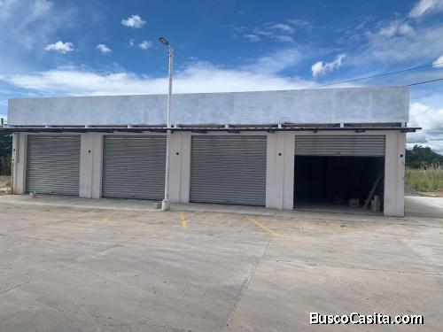 Local de 80m² en renta en Plaza en Carretera a Jutiapa