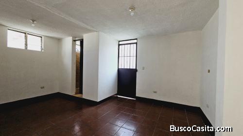Casa para Oficina o Comercio en Renta en Zona 1 Mixco