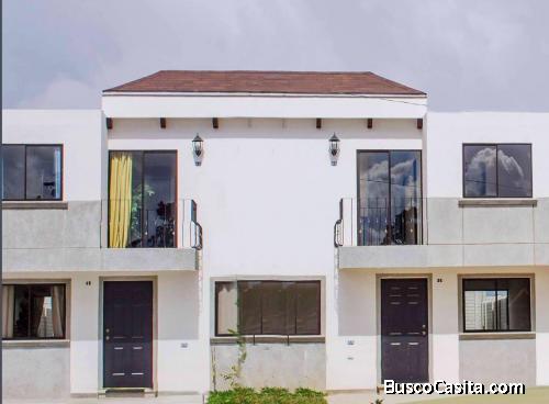 Vendo Casa en Condominio Navarra en San José Pinula