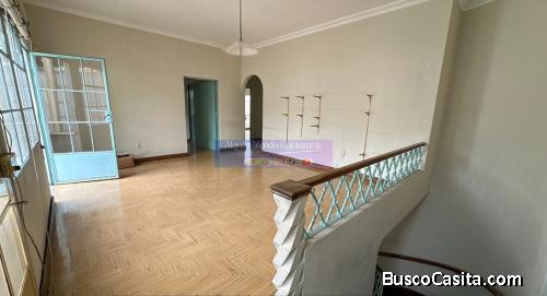 Casa para Oficina en Alquiler Zona 10, 10 Ambientes, 282 m2, US#5,200