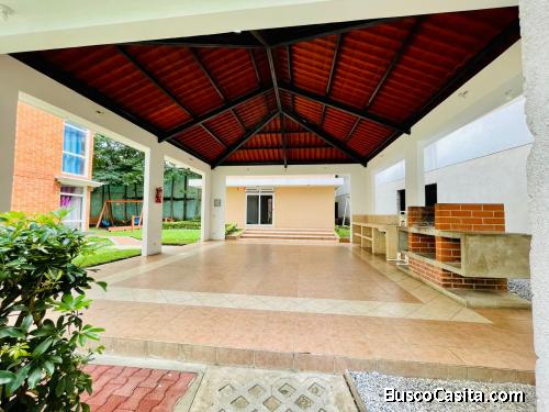 EN RENTA APARTAMENTO DE 3 HABITACIONES EN ZONA 1