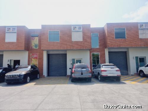 EN RENTA OFIBODEGA EN CRECE EL NARANJO