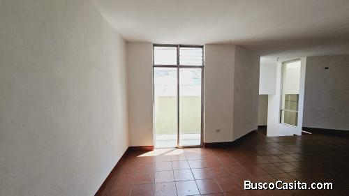 CASA PARA OFICINA O COMERCIO EN RENTA EN ZONA 1 MIXCO 